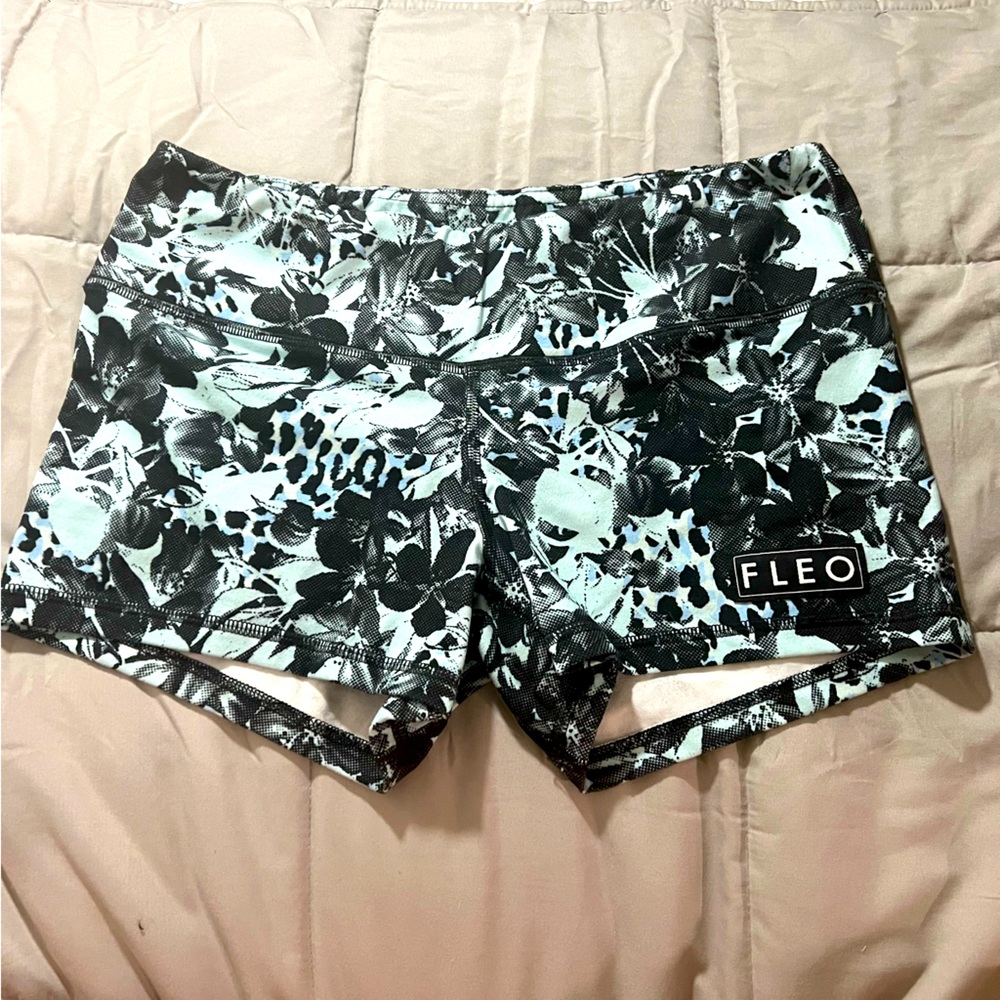 FLEO CROSSFIT WORKOUT SHORTS LARGE